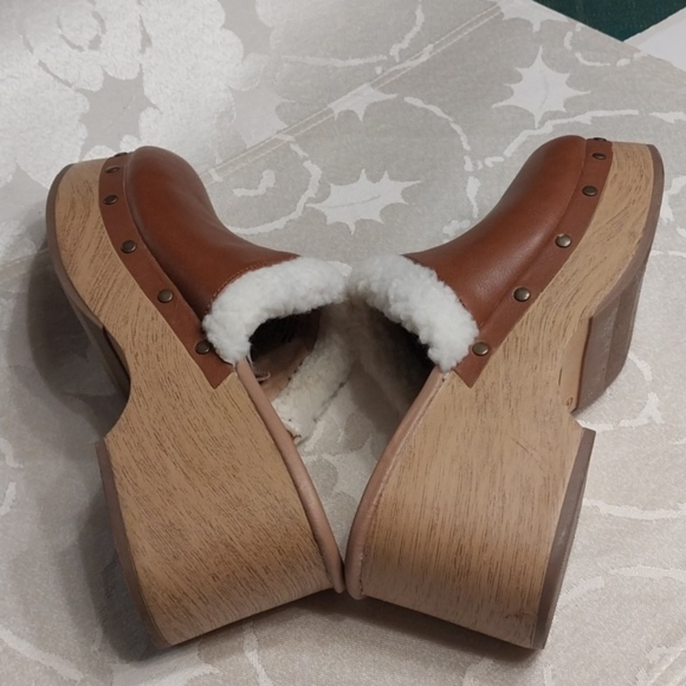 Old Navy NWOT Women's Size 7 Faux Leather Sherpa Trim Mules Clogs Y2K Brown - Picture 4 of 12
